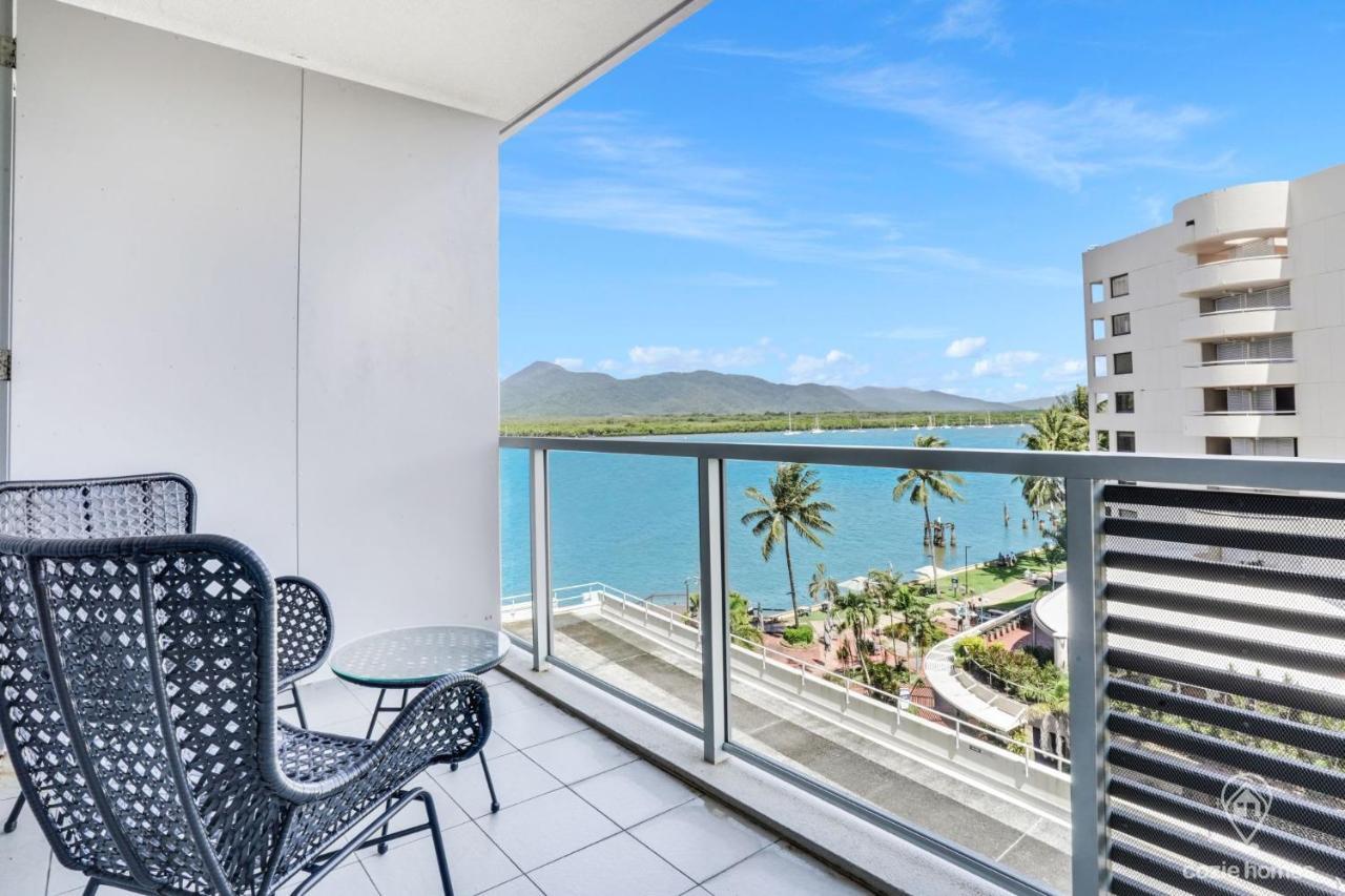 Hotel 602 Harbour Lights With Ocean Views à Cairns Extérieur photo